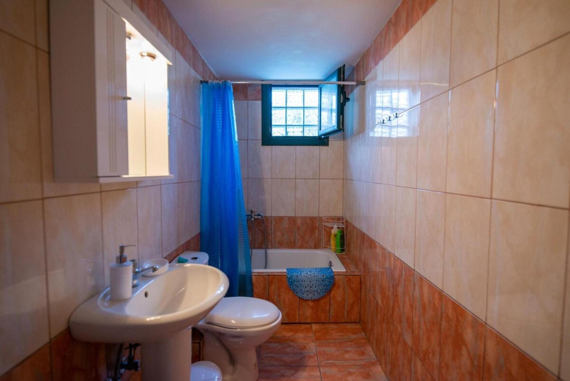 Afráta Peroulakis Traditional House מראה חיצוני תמונה