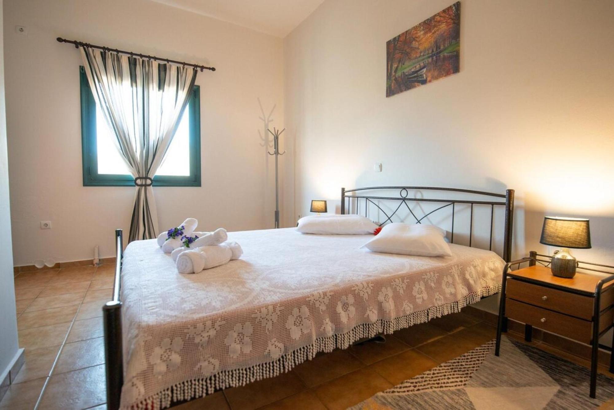 Afráta Peroulakis Traditional House מראה חיצוני תמונה