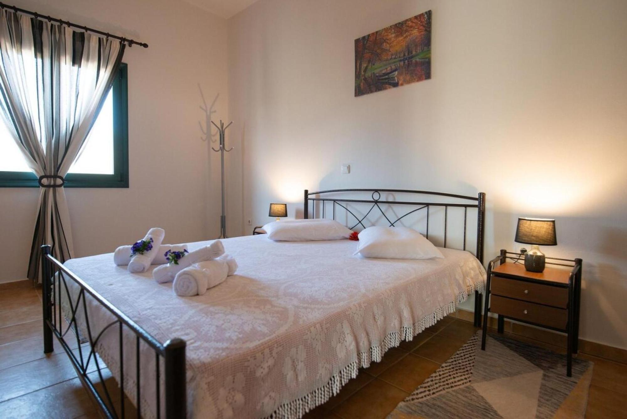 Afráta Peroulakis Traditional House מראה חיצוני תמונה