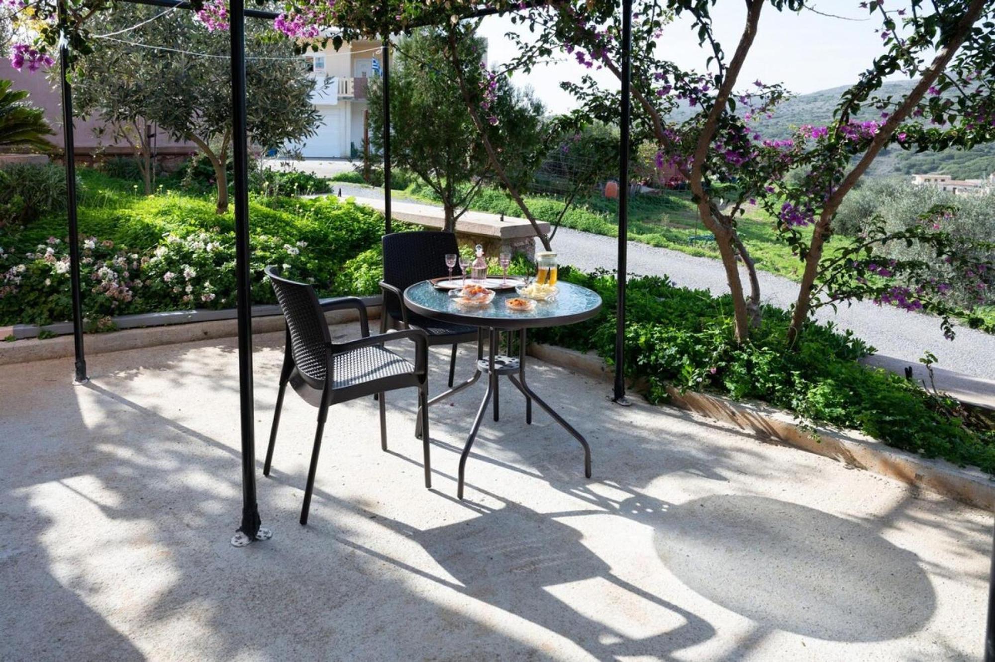 Afráta Peroulakis Traditional House מראה חיצוני תמונה